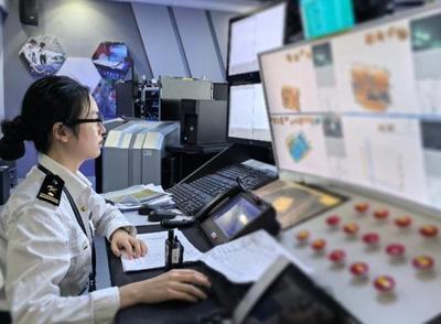 2023年前十月廣州白云機(jī)場(chǎng)口岸進(jìn)出境旅客達(dá)1196萬(wàn)人次